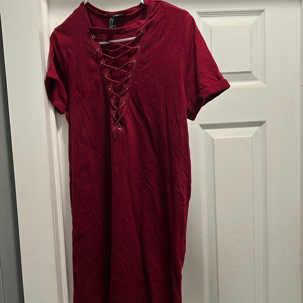 Maroon forever 21 Tshirt dress. Size medium.